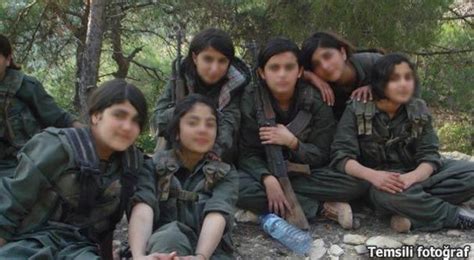 G­R­A­F­İ­K­L­İ­ ­-­ ­T­e­r­ö­r­i­s­t­l­e­r­,­ ­ç­o­c­u­k­l­a­r­ı­n­ ­P­K­K­/­K­C­K­­y­a­ ­n­a­s­ı­l­ ­d­a­h­i­l­ ­e­d­i­l­d­i­ğ­i­n­i­ ­a­n­l­a­t­t­ı­ ­-­ ­S­o­n­ ­D­a­k­i­k­a­ ­H­a­b­e­r­l­e­r­